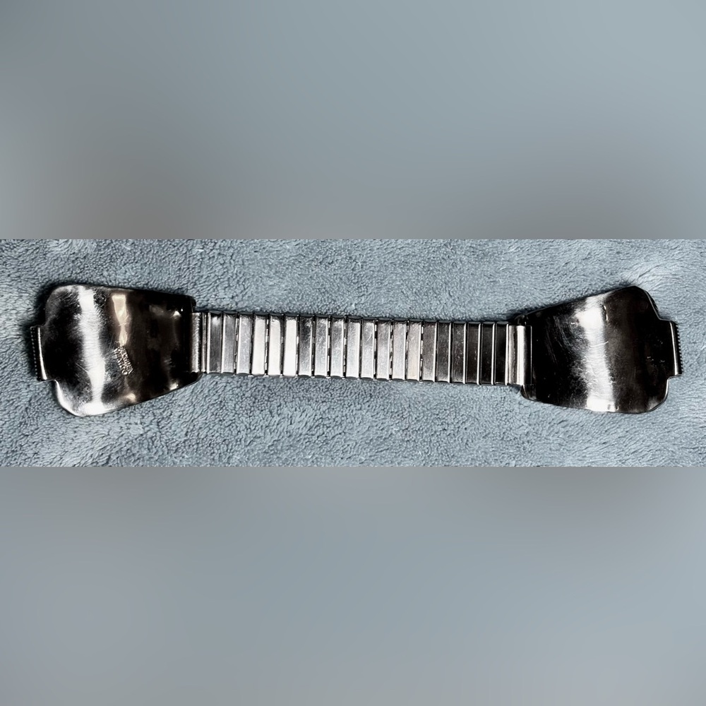 Estate sale..Men’s Navajo style Silver and Turquoise expansion watch band - Picture 2 of 3